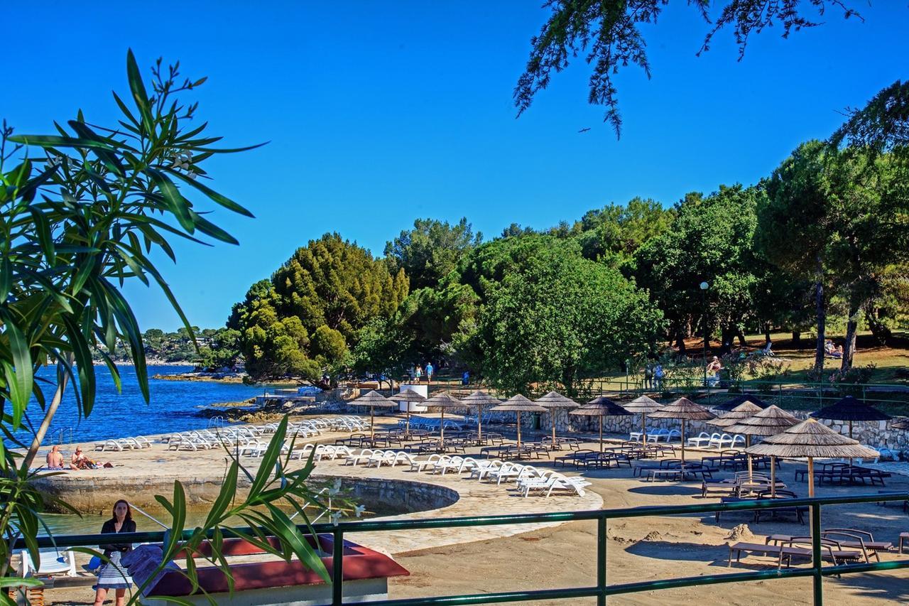 פורץ Peskera Apartments Tomicic מראה חיצוני תמונה